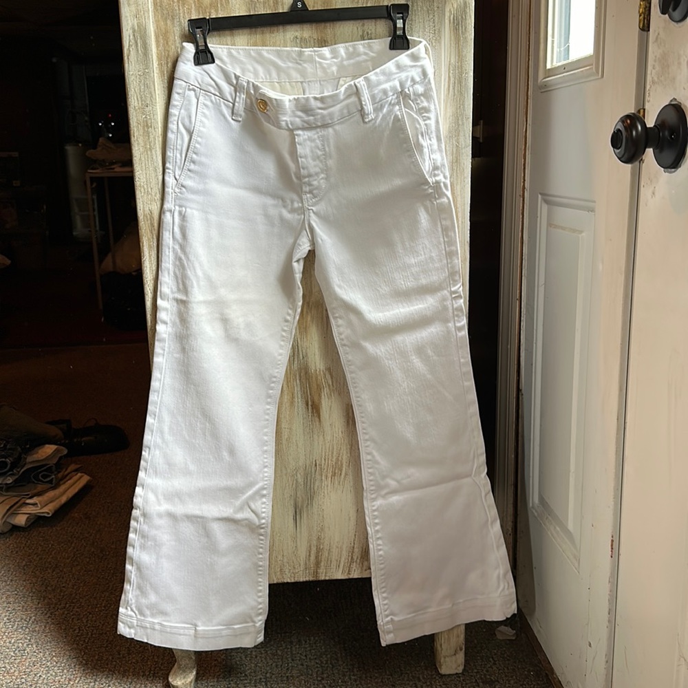 Size 27  7 For All Mankind petite wide leg jeans